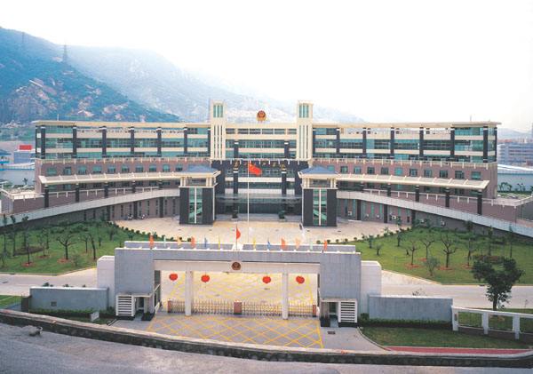 為什么要在監(jiān)獄里安裝手機信號屏蔽器？